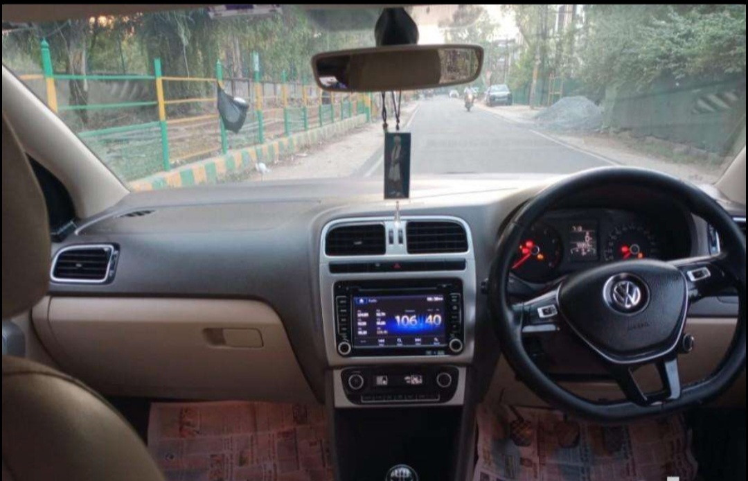 Volkswagen Vento(2015-2019) Highline Plus 1.2 Petrol At